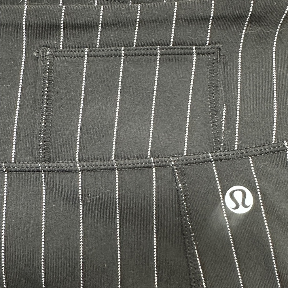Lululemon Black Pinstripe High Rise Stretch Pants 8/10 Work Travel Career - Picture 6 of 7